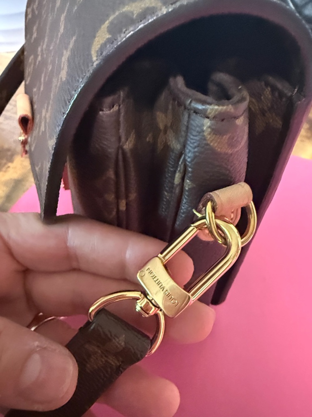 Louis Vuitton Monogram Pochette Métis Satchel in Brown and Tan - Picture 12 of 14